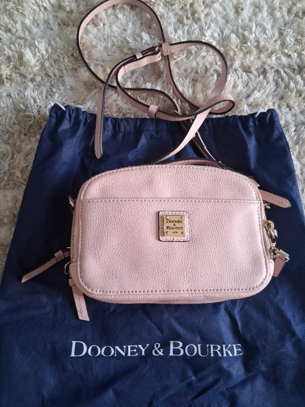 Dooney & Bourke Belvedere Ambler Crossbody Bag + Matching Cardholder – Pale Pink